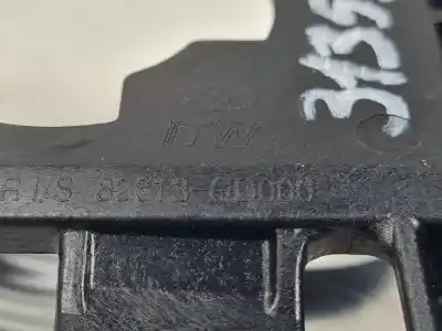 Автозапчастина б/у ліва задня внутрішня ручка для hyundai i30cw (gd) d4fb посилання на oem iam 82613gd000  