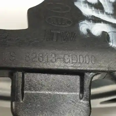 Автозапчастина б/у ліва передня внутрішня ручка для hyundai i30cw (gd) d4fb посилання на oem iam 82613gd000  