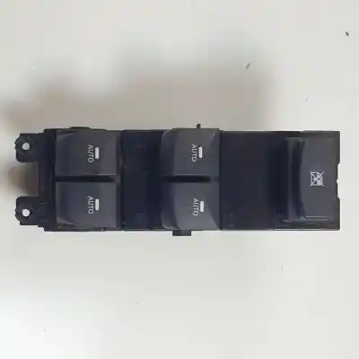 Автозапчастина б/у передні вікний вмикач для hyundai i30cw (gd) d4fb посилання на oem iam 93570a6010