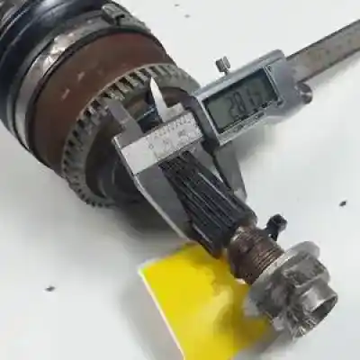 Автозапчастина б/у передня права трансмісія для hyundai i30cw (gd) d4fb посилання на oem iam   