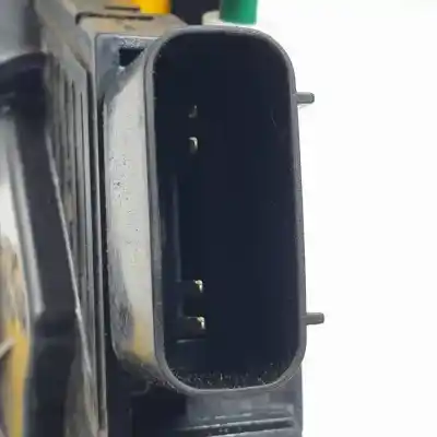 Автозапчастина б/у замок передній праві двері для hyundai i30cw (gd) d4fb посилання на oem iam 81320a6110  