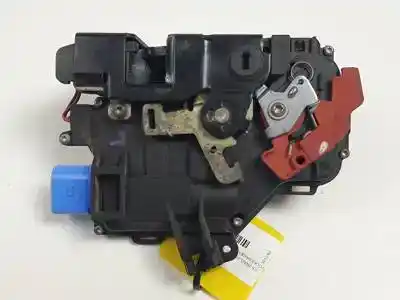 Автозапчастина б/у замок дверей заднього лівого для volkswagen jetta (1k2) bkc посилання на oem iam 7l0839015  