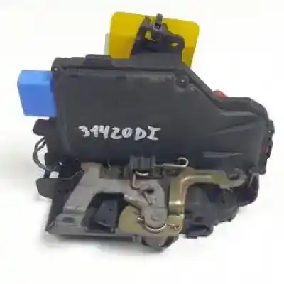 Автозапчастина б/у замок передніх дверей лівий для volkswagen jetta (1k2) bkc посилання на oem iam 3d1837015  