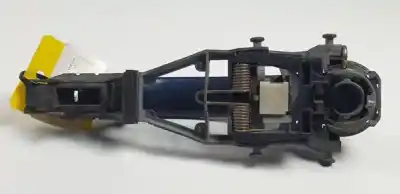 Автозапчастина б/у завнішня ручка задня права для volkswagen jetta (1k2) bkc посилання на oem iam 1k0837885  