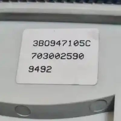 Автозапчастина б/у внутрішне світло для volkswagen caddy ocio (sa) (03.2015) dfsd посилання на oem iam 3b0947105c  