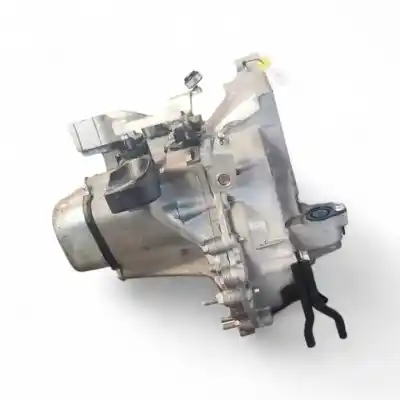 Second-hand car spare part gearbox for peugeot 208 hm01.hmz oem iam references 20a701  