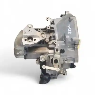 Second-hand car spare part gearbox for peugeot 208 hm01.hmz oem iam references 20a701  