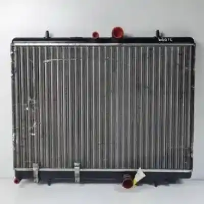 Автозапчастина б/у водяний радіатор для peugeot 307 break / sw (s1) rhsdw10ated.rhs посилання на oem iam 63689a  