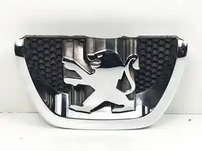 Peça sobressalente para automóvel em segunda mão Grelha Frontal por PEUGEOT 207 8HZDV4TD.8HZ Referências OEM IAM 96864156  
