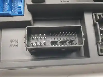 Pezzo di ricambio per auto di seconda mano scatola relè/fusibili per citroen c4 grand picasso ii hn02eb2dts.hn02 riferimenti oem iam 980668798001 s180204004b 