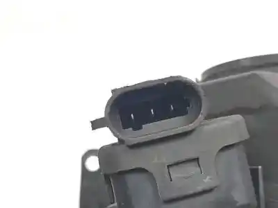 Second-hand car spare part right headlight for renault clio ii fase ii (b/cb0) d7f726.d7fg7 oem iam references 15602000re  