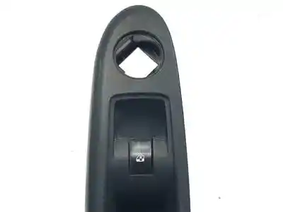 Автозапчастина б/у передній правий віконний вимикач для renault clio ii fase ii (b/cb0) d7f726.d7fg7 посилання на oem iam 8200084005e1  