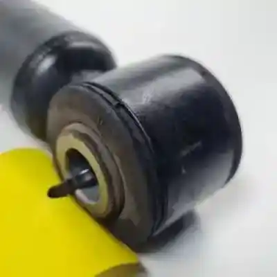 Peça sobressalente para automóvel em segunda mão amortecedor traseiro esquerdo por dacia sandero b4d.b4bd4 referências oem iam 562106629r 03061000634 