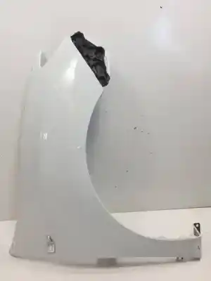 Peça sobressalente para automóvel em segunda mão Guarda-lamas Dianteiro Direito por DACIA SANDERO B4D.B4BD4 Referências OEM IAM   