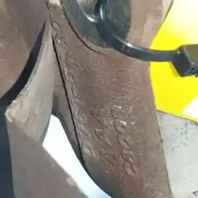 Pezzo di ricambio per auto di seconda mano snodo posteriore sinistro per ford kuga (cbs) dw10c.txda.txma riferimenti oem iam dv615a971aaa  