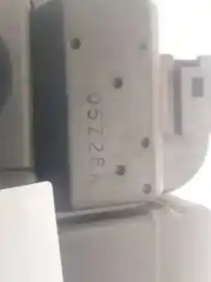 Second-hand car spare part trunk lock for lexus is200 (ds2/is2) 2adfhv oem iam references   