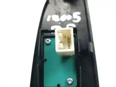 Second-hand car spare part right front power window switch for lexus is200 (ds2/is2) 2adfhv oem iam references 8403053020  