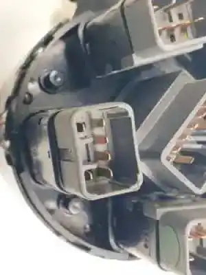 Second-hand car spare part hazard warning lights for ssangyong kyron d/d20dt oem iam references 8520109010  