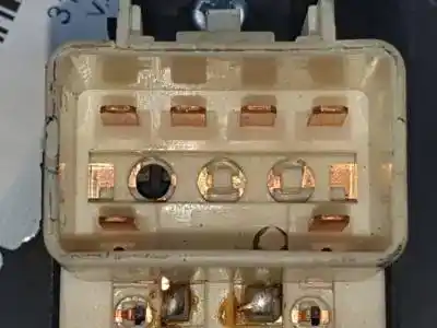 Peça sobressalente para automóvel em segunda mão botão / interruptor elevador vidro traseiro direito por chevrolet captiva z20s-d referências oem iam 202005438  