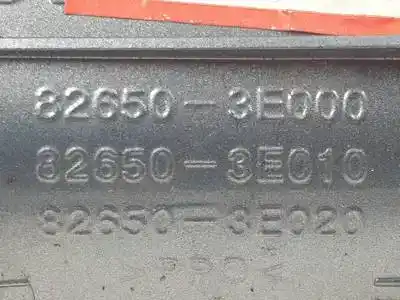 Peça sobressalente para automóvel em segunda mão puxador exterior dianteiro esquerdo por kia sorento (bl) d4cb referências oem iam 826503e000 826503e010 826503e020 