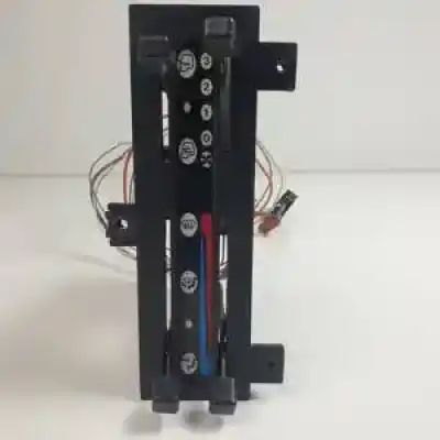 Pièce détachée automobile d'occasion commande de chauffage / climatisation pour nissan atleon (tk) bd30ti références oem iam 810421263f