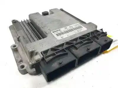 Peça sobressalente para automóvel em segunda mão CENTRALINA DE MOTOR UCE por DACIA DOKKER (X67,K67)  Referências OEM IAM 237102213R 0281030439 