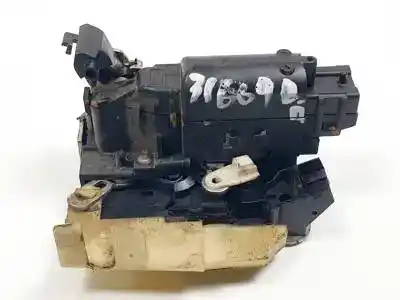 Second-hand car spare part front right door lock for dacia duster k9k666 oem iam references   