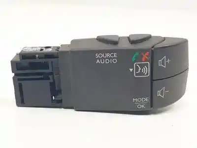 Pezzo di ricambio per auto di seconda mano comando multifunzione per dacia duster k9k666 riferimenti oem iam 8200650420