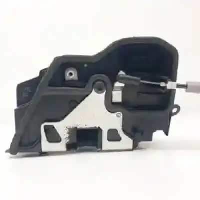 Peça sobressalente para automóvel em segunda mão fechadura da porta traseira esquerda por bmw serie 1 berlina (e81/e87) n47d20u0.n47d20c.11002157055 referências oem iam 7202147