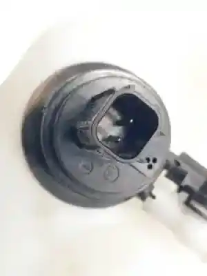 Peça sobressalente para automóvel em segunda mão depósito do limpa vidros por ford puma b7jb referências oem iam l1tb17b613ae  