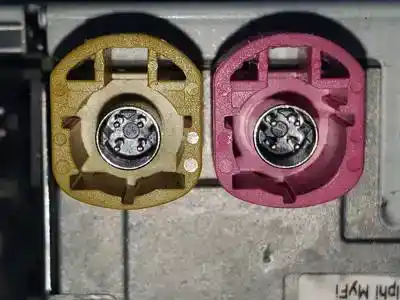 Peça sobressalente para automóvel em segunda mão sistema de áudio / rádio cd por audi q3 (8u) cfgc referências oem iam 8u0035193c 28382054 