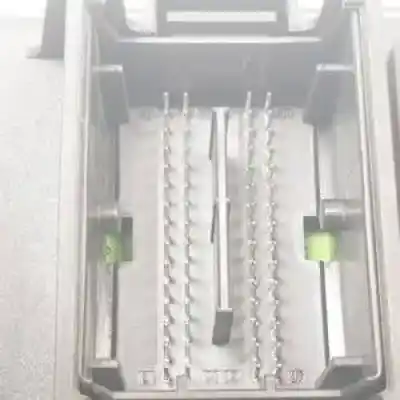 Pezzo di ricambio per auto di seconda mano scatola relè/fusibili per opel corsa d z14xep riferimenti oem iam 13217392ef  