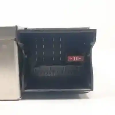 Pezzo di ricambio per auto di seconda mano impianto audio / radio cd per bmw x5 (e53) m57d30o1.306d2.11007790147 riferimenti oem iam 65126913388  