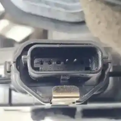 Peça sobressalente para automóvel em segunda mão fechadura da porta dianteira esquerda por renault captur (j5al) k9k608 referências oem iam 805031332r 40517224 