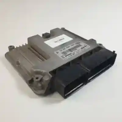 Peça sobressalente para automóvel em segunda mão Centralina De Motor Uce por OPEL INSIGNIA BERLINA A20DT Referências OEM IAM 0281019088 55590420 