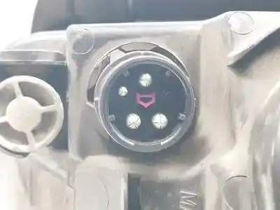 Second-hand car spare part right headlight for audi a4 berlina (b5) aeb oem iam references 8d0941004a halógeno 1852807000 