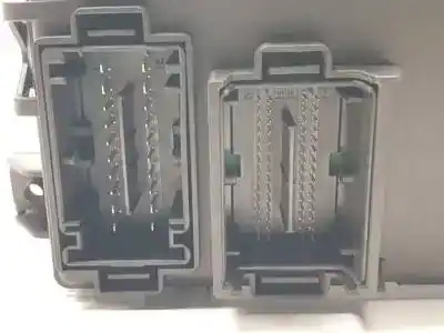 Second-hand car spare part fuse box unit for opel corsa d z12xep oem iam references 13301560 28206628 401154265 