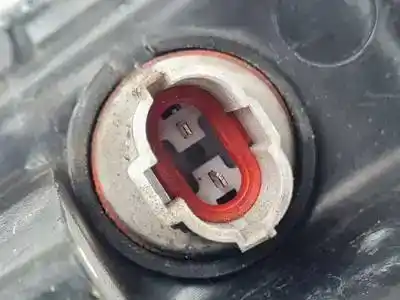 Peça sobressalente para automóvel em segunda mão farol / farolim direito por kia sorento (bl) d4cb referências oem iam 921023e0  