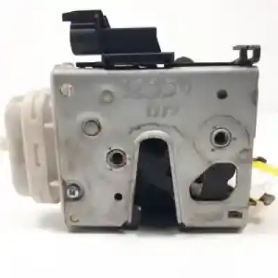Peça sobressalente para automóvel em segunda mão Fechadura Da Porta Dianteira Direita por AUDI A3 (8L) ASZ Referências OEM IAM 8L1837016C 8L0173B 