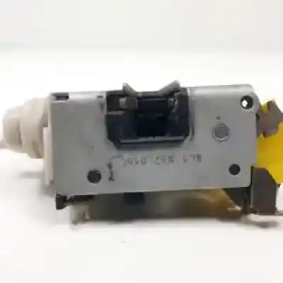 Peça sobressalente para automóvel em segunda mão fechadura da porta dianteira direita por audi a3 (8l) asz referências oem iam 8l1837016c 8l0173b 