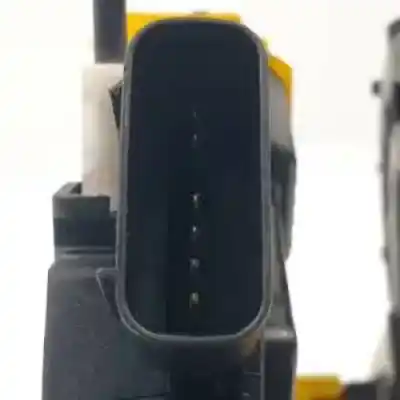 Second-hand car spare part left front door lock for kia cee´d (jd) d4fc oem iam references 81310a2100  