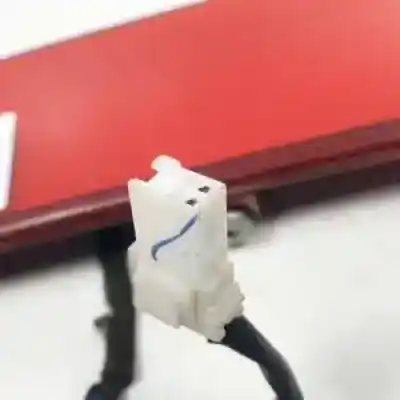 Second-hand car spare part central brake light for kia cee´d (jd) d4fc oem iam references 92700a20  