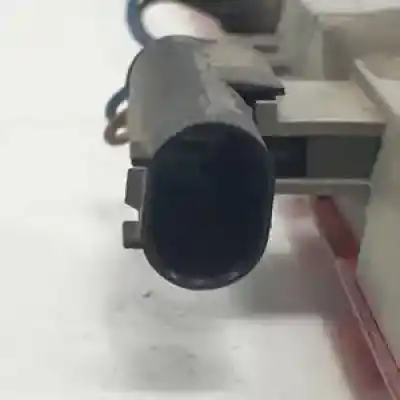 Peça sobressalente para automóvel em segunda mão farolim de travão central por bmw x3 (e83) 204d4.m47d20o2.11000441266 referências oem iam 409821  63213440408