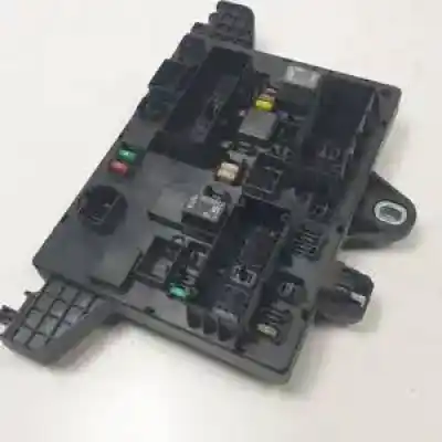 İkinci el araba yedek parçası röle/sigorta kutusu için opel astra j lim. a16xer oem iam referansları 13302300