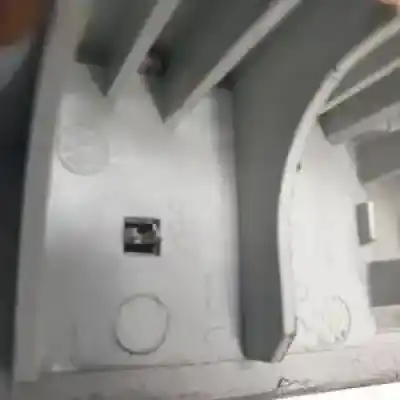 Second-hand car spare part interior light for seat leon (1m1) d-alh oem iam references 6l0947105a  