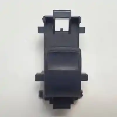 Second-hand car spare part rear right power window switch for toyota auris (_e15_) 2.0 d-4d (ade150_) oem iam references 1928296  