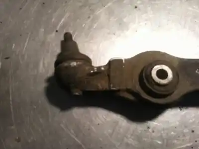 Автозапчасти б/у ПЕРЕДНИЙ ПРАВЫЙ НИЖНИЙ РЫЧАГ ПОДВЕСКИ за AUDI A4 BERLINA (B5)  ссылки OEM IAM 4D0407155P  