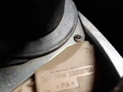 Pezzo di ricambio per auto di seconda mano cintura di sicurezza anteriore destra per opel corsa c elegance riferimenti oem iam 33009758  