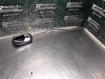 Peça sobressalente para automóvel em segunda mão PUXADOR INTERIOR TRASEIRO DIREITO por RENAULT MEGANE II BERLINA 5P  Referências OEM IAM 8200028486  