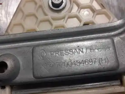 Автозапчасти б/у РЕГУЛЯТОР СТЕКЛА ЗАДНЕГО ЛЕВОГО за RENAULT CLIO II FASE II (B/CB0)  ссылки OEM IAM 7700434697  